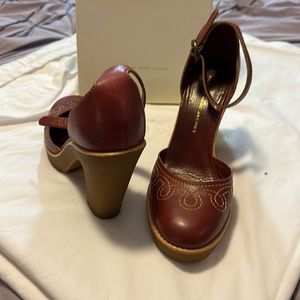 Marc Jacobs Wine Mary Jane 9/12 heels